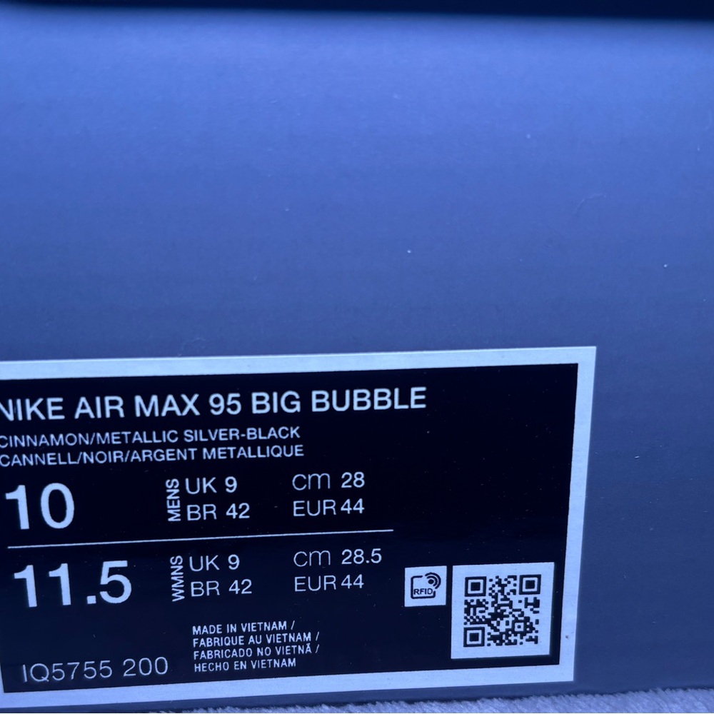 Nike Air Max 95 OG Bubble “Hong Kong” mens 10 - Picture 13 of 13